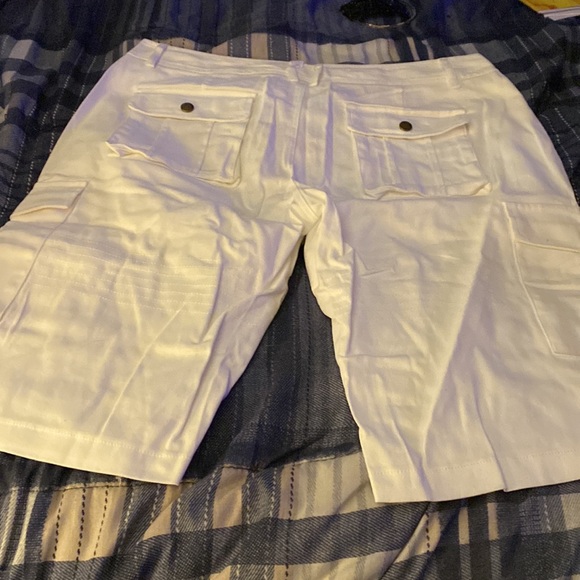 Cargo Shorts - Picture 4 of 14